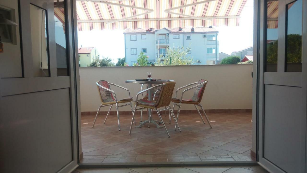 Apartments Ruzmarin Vrsi Exterior photo